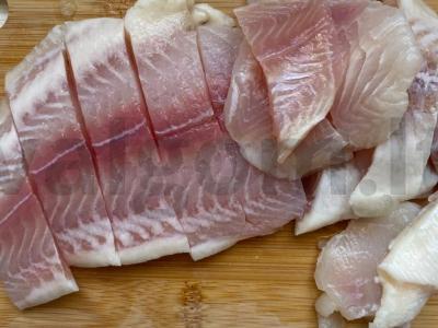 Žuvis tešloje per 35 minutes Žingsnis 1