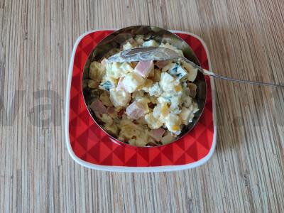 Sultingas Olivier salotas su šviežiu agurku Žingsnis 8