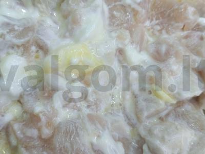 Vištienos krūtinėlė grietinės padaže ir prieskoniuose Žingsnis 4