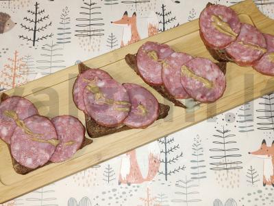 Česnakiniai sumuštinukai pagrindine nuotrauka