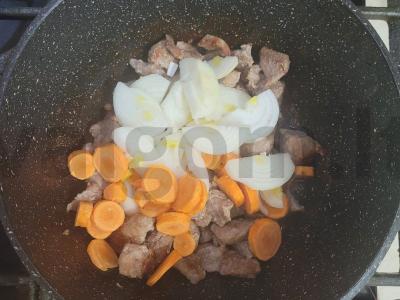 Sotūs šurpa su daržovėmis ir kiauliena Žingsnis 2