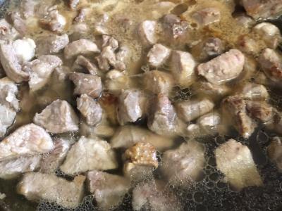 Kumpis su daržovėmis ir žolelėmis vakarienei Žingsnis 3