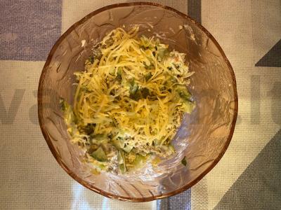 Salotas „Besti“ su aviena ir agurku pagrindine nuotrauka