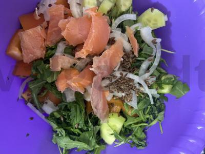 Salotos su raudona žuvimi ir vynuogių sėklų aliejumi Žingsnis 5