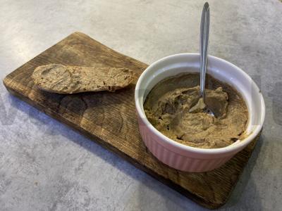 Švelnus vištienos kepenėlių paštetas pagrindine nuotrauka