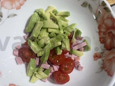 Sotūs salotas su avokadu Žingsnis 4