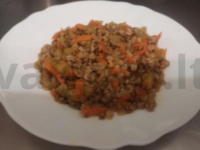 Grikių košė su morkomis ir obuoliu pagrindine nuotrauka