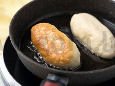 Pyragai su dešrelėmis Žingsnis 11