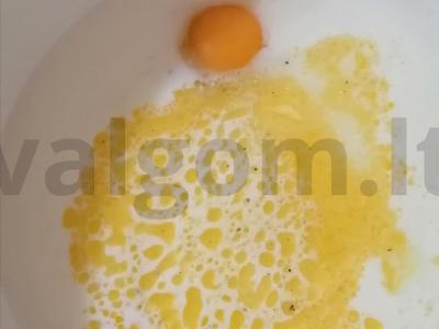 Pyragai su išrūgomis ir sviestu Žingsnis 1