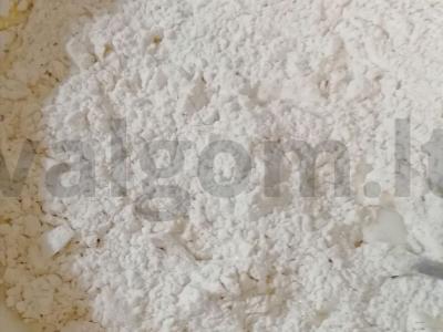 Pyragai su išrūgomis ir sviestu Žingsnis 2