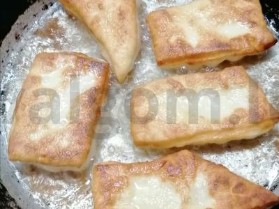 Pyragai su išrūgomis ir sviestu Žingsnis 5