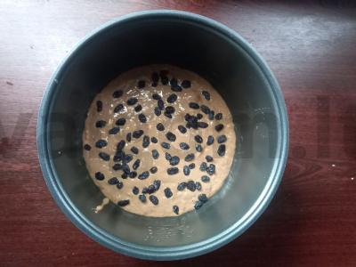 Raisinų pyragas be cukraus ir miltų Žingsnis 4
