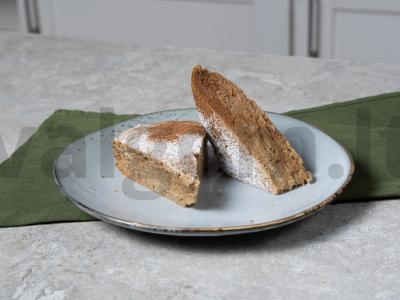 Pyragas „Vienuolyno“ su arbata pagrindine nuotrauka