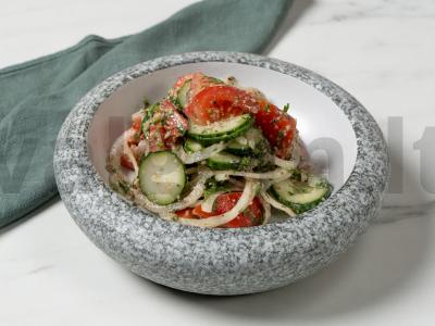 Gruziniškas salotas pagrindine nuotrauka