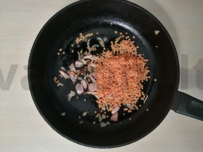 Raudona lęša su rūkyta šonine Žingsnis 5