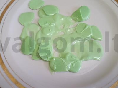 Braškės ir mandarinų skiltelės šokoladiniame glajuje Žingsnis 2