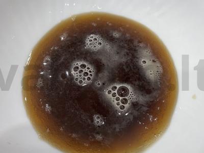 Krevetės tešloje tamsiame aluje Žingsnis 1