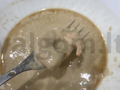 Krevetės tešloje tamsiame aluje Žingsnis 5