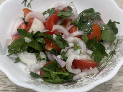 Salotas „Raudonoji slėnis“ pagrindine nuotrauka