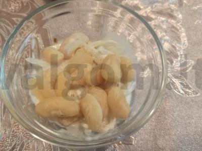 Pupelės su marinuotais svogūnais ir grietine Žingsnis 4