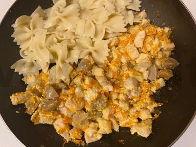 Makaronai „Gideonas“ su vištienos filė ir pievagrybiais Žingsnis 6