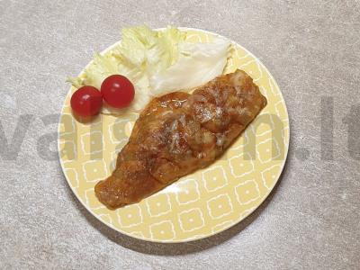 Žuvies filė, kepta sojų padaže pagrindine nuotrauka