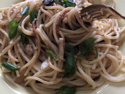 Spagečiai su česnaku ir enoki grybais Žingsnis 7