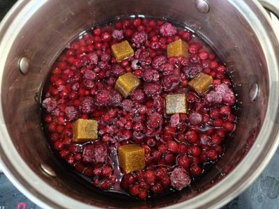 Raudonųjų serbentų ir aviečių kisielius Žingsnis 3