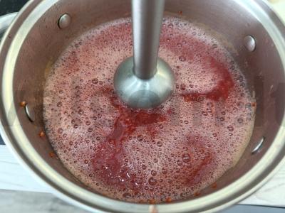 Raudonųjų serbentų ir aviečių kisielius Žingsnis 4