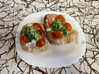 Sumuštinis „Rytinis“ su avokadu pagrindine nuotrauka