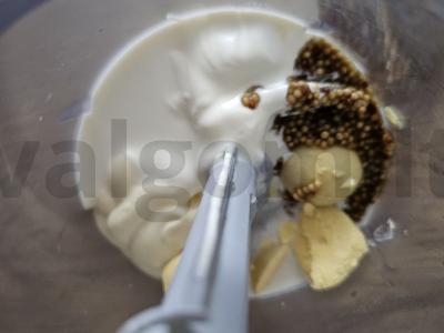 Ryškus ir skanus daržovių salotas su naminiu padažu Žingsnis 8