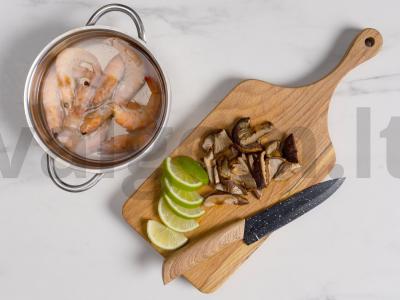 Sultingas Tom Yum su jūros gėrybėmis ir grybais Žingsnis 2