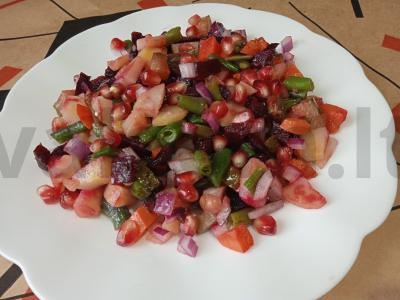 Vinegretas su žaliąja pupelių ir granato sėklomis pagrindine nuotrauka