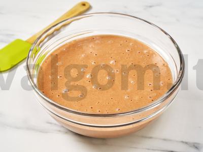 Braškinių tortas su kremu ant keptuvės Žingsnis 1