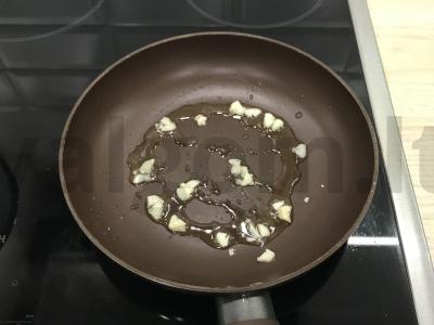 Makaronai su varške, sūriu ir žolelėmis Žingsnis 2