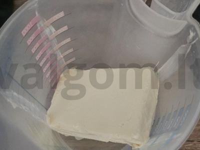 Šokoladinis tortas su vyšnių-jogurto įdaru Žingsnis 3