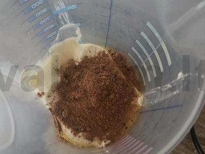 Šokoladinis tortas su vyšnių-jogurto įdaru Žingsnis 4