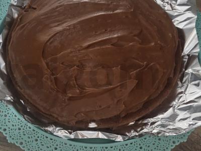 Šokoladinis tortas su vyšnių-jogurto įdaru Žingsnis 7