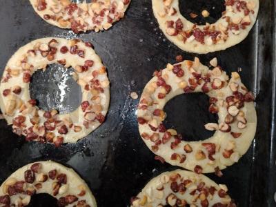 Sausainiai su žemės riešutais prie arbatos Žingsnis 8