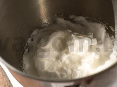 Vyno-bruknių tiramisu Žingsnis 8