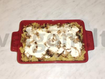 Vištiena su rikotos sūriu pagrindine nuotrauka