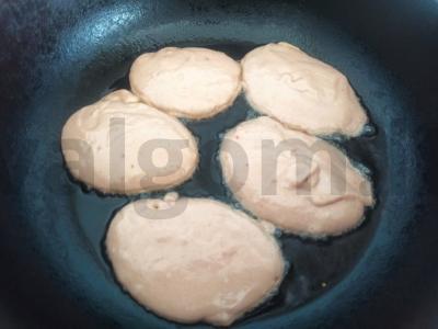 Ryškūs blynai su aviečių džemu Žingsnis 4