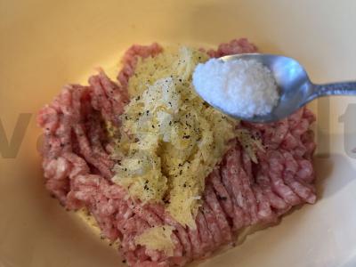 Kiaulienos faršo kotletai su česnaku Žingsnis 5