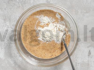 Graikinio riešutų pyragas Žingsnis 4