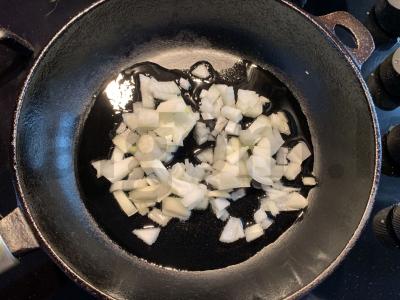 Šči su raugintomis kopūstais ir vištiena Žingsnis 2