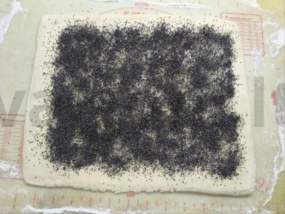 Sluoksniuotos bandelės su aguonomis Žingsnis 2