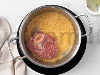 Žirnių sriuba su jautiena Žingsnis 1