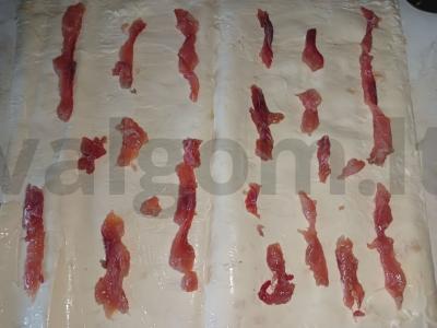 Lavašas su raudonąja žuvimi ir agurku Žingsnis 2