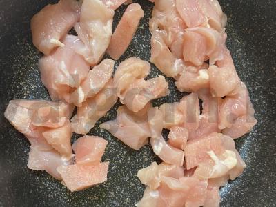 Sriuba su svogūnų ritiniais ir česnaku Žingsnis 5