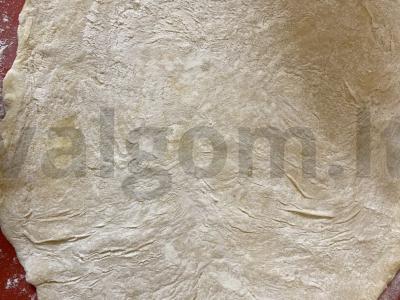 Sriuba su svogūnų ritiniais ir česnaku Žingsnis 8